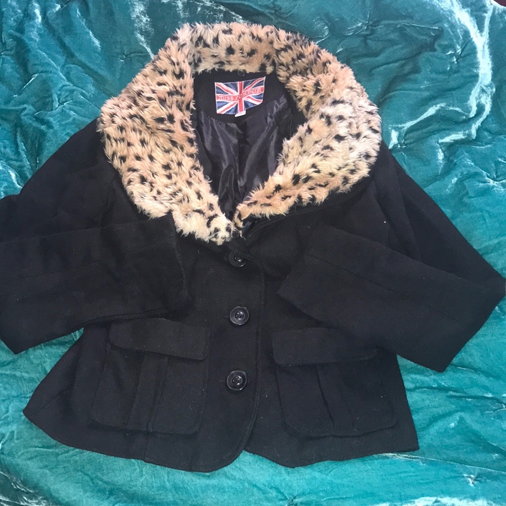 S girls jacket with leopard collar